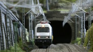 Die superschöne Modellbahn mit Straßenbahn in H0 vom MEC Wuppertal [upl. by Mellette]