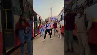 Kallo  Haryanvi shorts ytshorts danceinpublic busstanddance viraldance busstand [upl. by Odnamra]