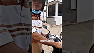 Motovloger ini ketemu orang tua yang sedang mendorong motor nya mogok🥲 viral motovlog shorts [upl. by Gabriele875]