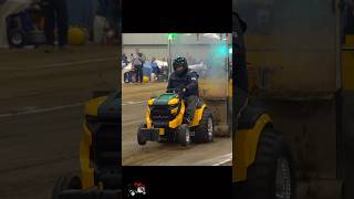 Cub Cadet XT2 gardentractor tractorpulling [upl. by Zanahs772]