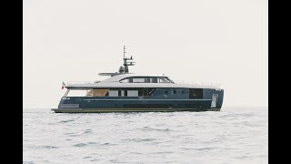 Azimut Magellano 30M  The first crossover coupe [upl. by Mcferren]