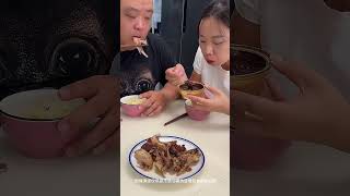 蠢老公太過分了，搶走了所有的烤肉，那就都別吃了 整蠱 food funny [upl. by Munro899]