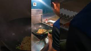 Fried rice cooking cooking foodlover friedrice friedchickenrecipe hotel  Ramnad Kitchen [upl. by Westney151]