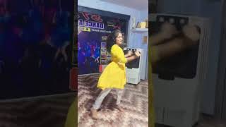 Dholi taro dol bhaje 💃❤️ bollywood song music bollywoodsongs hindisong dance 💃🙄 [upl. by Amat244]