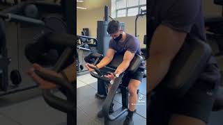 How to fix FOREARM PAIN during CURLS [upl. by Akibma]