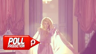 Hande Yener  Hasta  Official Video [upl. by Territus]