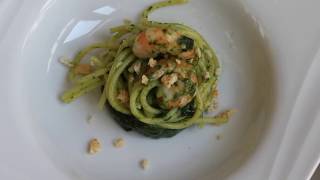 Spaghetti agli spinaci e gamberetti [upl. by Aklim593]