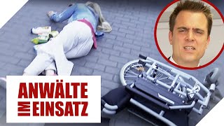 UNGLAUBLICH 😨 Wer hat Rollstuhlfahrerin Katrin überfallen👩🏼‍🦽  12  Anwälte im Einsatz SAT1 [upl. by Golding]