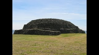 Des Pyramides en France [upl. by Selestina]