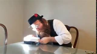 Yoely Lebowitz reviewing the all new Shabled Shabbos Light [upl. by Hanforrd]