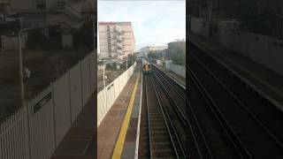 377402 Passing Crawley with a tone working 5C94 HorshamSelhurst 31E railway southern crawley [upl. by Leacim]