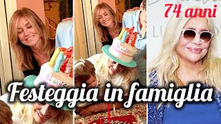 Mara Venier festeggia il suo compleanno insieme a sua figlia e i suoi nipoti Compie 74 anni [upl. by Rhiana]