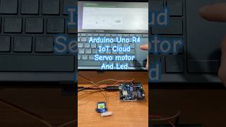 Arduino uno r4 WiFi ใช้ IoT Cloud สั่งไฟ led ติดดับ สั่ง servo motor หมุนตามองศา [upl. by Quick155]