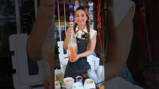 Beautiful Smile Girls Street Thai Milk Tea Lady in Bangkok [upl. by Bogie]