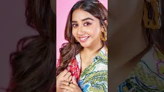 Her V shaped ring 💍  Prajakta koli  mostlysane prajaktakoli song mismatched [upl. by Giuliana]