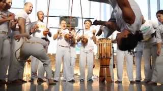 Abada Capoeira Paris Jogaki  Jogo de São Bento  Roda du Batizado 2013 Graduado Bamba [upl. by Ociral]