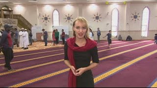 Australian mosques open doors to public [upl. by Shlomo767]