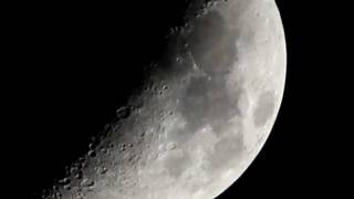 Canon EOS T2i 550d Moon Close Up Zoom Lens 70300mm Crop mode [upl. by Benedikt]