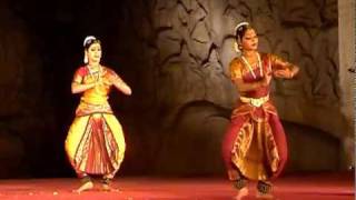 Nikolina Nikoleski Bharatanatyam Mahabalipuram Festival 2007 [upl. by Baiss]