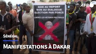 Sénégal manifestations à Dakar dans lattente dune date pour la présidentielle  AFP [upl. by Eeryt]