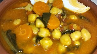 Potaje de garbanzos con verdurasGuiso de garbanzos con verduras [upl. by Locklin534]