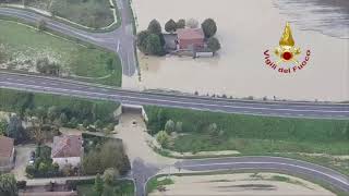 Alluvione Emilia Romagna in elicottero tra Bologna e Reggio Emilia [upl. by Marquez]