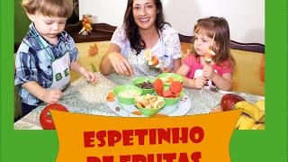 Na Cozinha com Tia Lili  Espetinho de frutas [upl. by Novit236]