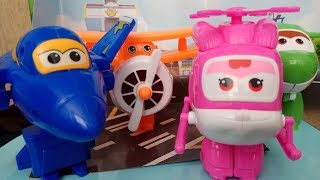 سوبر وينجزSuper Wings Paré au décollage  출동 슈퍼윙스 Mästerflygarna 超级飞侠 מטוסי על [upl. by Araldo]