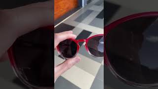 Oakley Pitchman R  Fabio Quartararo Collection  FQ Red Fade  Prizm Grey Gradient  OO94391750 [upl. by Carolle]