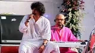 Sonu Nigam Live Performance  Saibaba Bolo [upl. by Atsillac21]