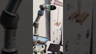 🟢 Robotic Arm Роботизированная рука shortvideo fun automobile exhibition shortsfeed [upl. by Shriver85]