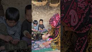 Young Mother Survive in the Cave afghancuisine cave cooking afghanistanvillagelife villagelife [upl. by Mosnar873]