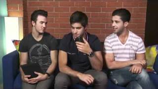 Live Chat with Kevin Jonas Josh Peck amp Mikey Deleasa [upl. by Atolrac]