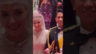 Massive Diamond Necklace  HRH Prince Mateen amp Anisha Wedding [upl. by Deedee847]