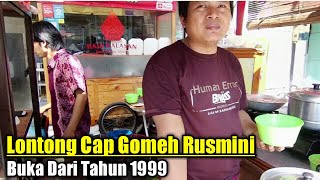 Dulunya Jualan Pakai Mobil Pick Up  Lontong Cap Gomeh Rusmini  Indonesian Street Food [upl. by Ender]