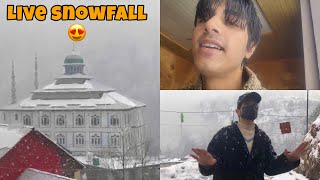 Live Snowfall 😍 Dostu Nai Mere Liye Vlog Banaya 😅 [upl. by Faubert]