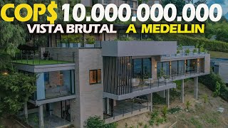 Imponente casa Moderna con vista a Medellín USD2555000😱 [upl. by Kciredec]