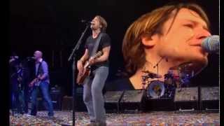 Keith Urban  Everybody  LIVE [upl. by Vitek]