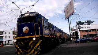 Tren Perurail Arequipa  Carguero de concentrado de cobre  Mina Las Bambas [upl. by Ellednek812]