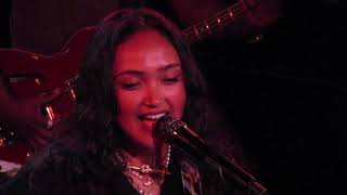 Joy Crookes  quotDont Let Me Downquot Live in Cambridge [upl. by Bernardina478]