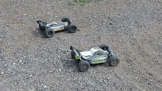 RC Kyosho DBX VE 20 vs Hobby King Rattler [upl. by Ina668]