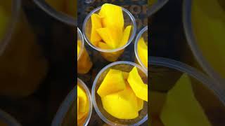 MANGO FRESH IYO XEEBTA LIIDO BEACH MUQDISHO SOMALIA shortvideo [upl. by Borman]