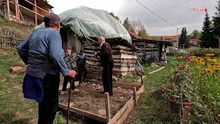 Zidamo pusnicu za meso  Blizi se dan za klanje svinja  Prvi deo [upl. by Houlberg]