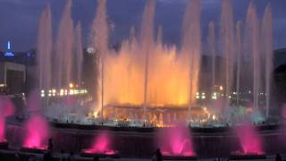 Barcelona Fountains Oct 2011 Fuente mágica de Montjuic [upl. by Kersten349]