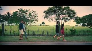 The Descendants  Official Trailer  2011 [upl. by Nesila]