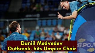 Medvedev aggressive hits Umpire Lahyani chair with racket  ATP cup vs Schwartzman [upl. by Yedoc90]