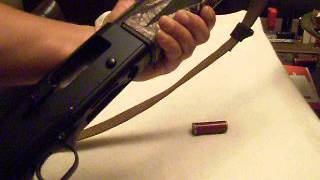 Loadingunloading Beretta semiauto shotguns [upl. by Revolc923]