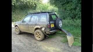 Freelander Mudding  Bumper Coming off [upl. by Fem]