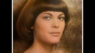 Mireille Mathieu Sois heureux 1973 [upl. by Howzell]