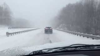 Jeep Cherokee Trailhawk in snow [upl. by Grega]